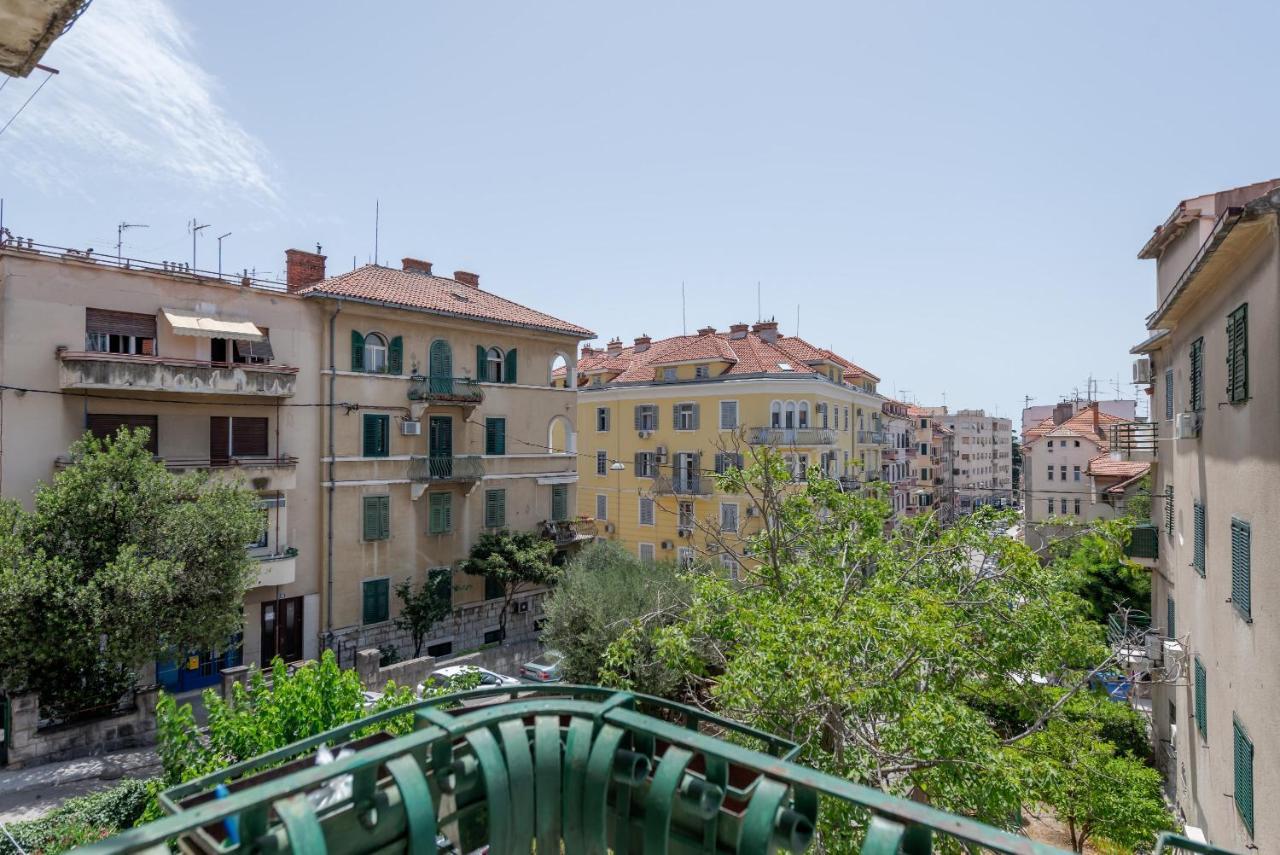 Apartment Pape Split Exterior photo