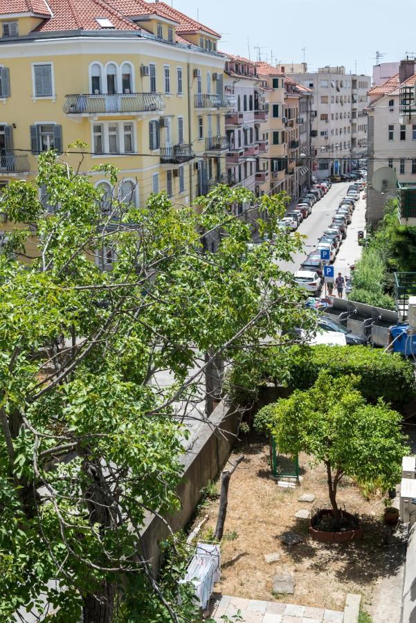 Apartment Pape Split Exterior photo