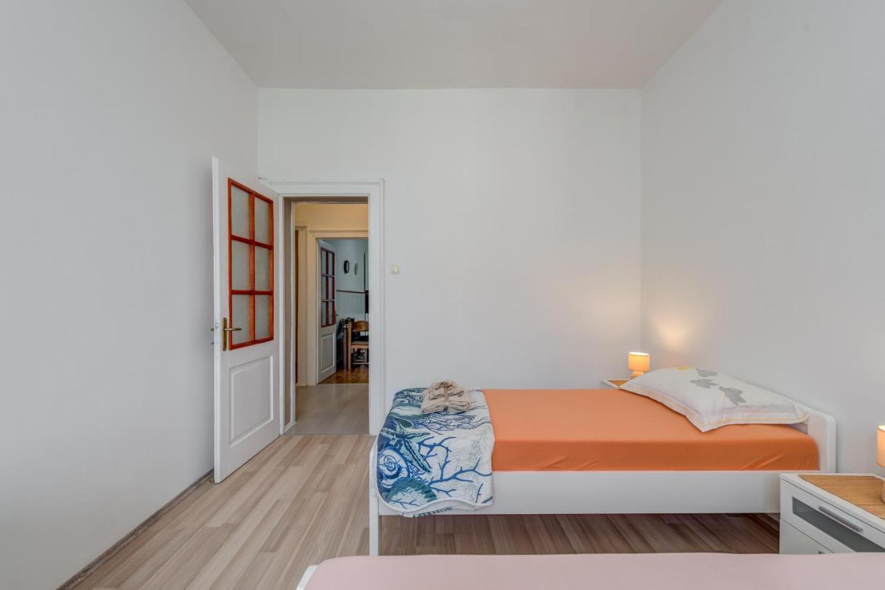 Apartment Pape Split Exterior photo