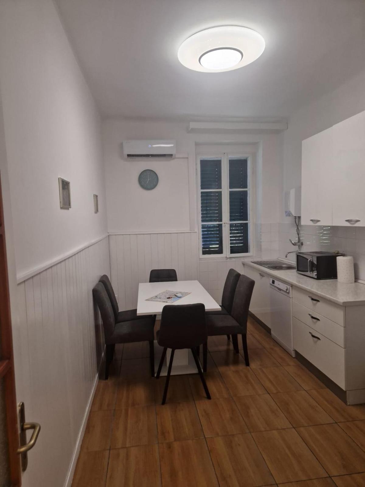 Apartment Pape Split Exterior photo